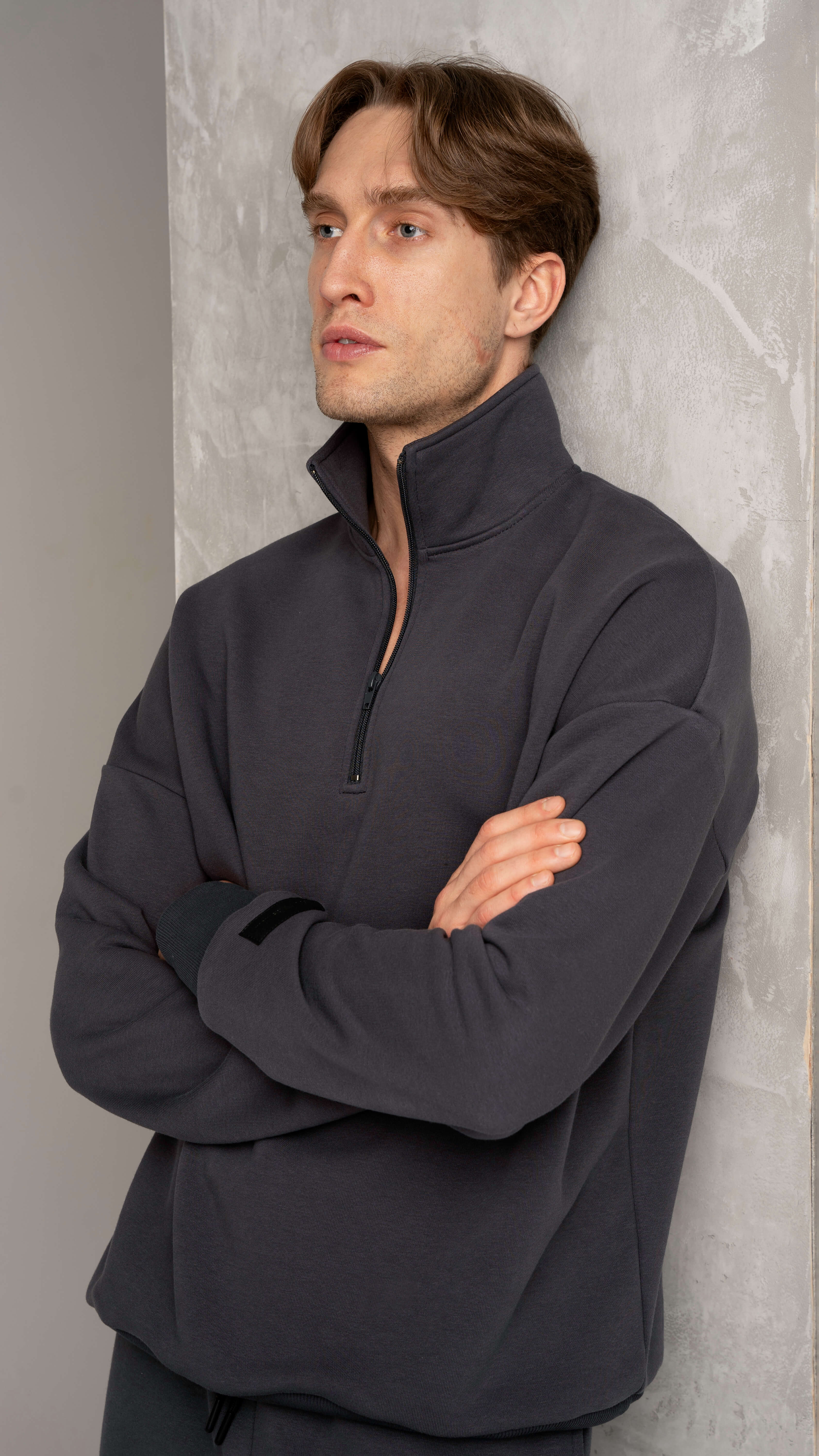 Graue Herren-Freizeit-Trainingsanzüge ohne Fleece, mit Reißverschluss und Hosen mit Kordelzug und Taschen